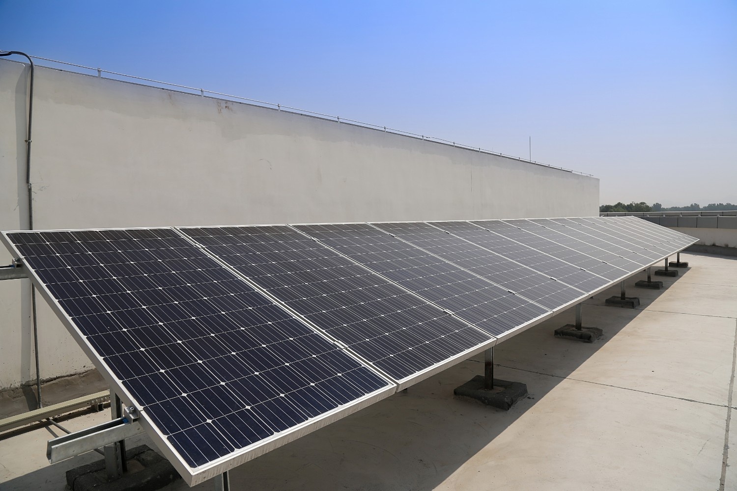 Top Solar Photovoltaic System Contractors in Bahrain (2025 Guide)