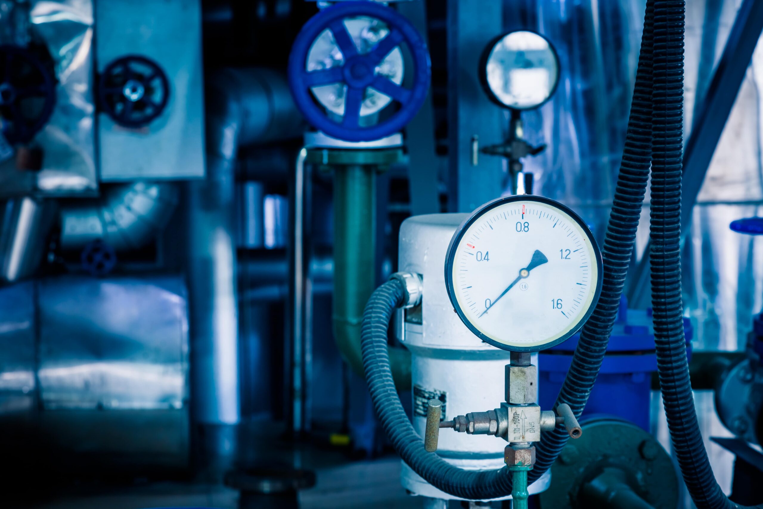 How to choose the best air compressors for rent in Bahrain?
