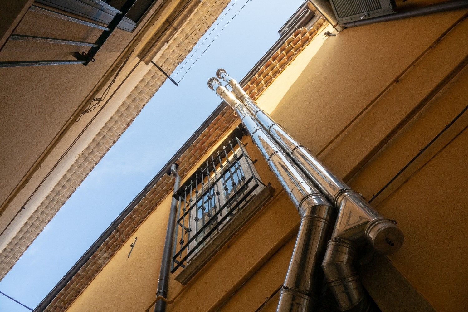 Why Gutters and Flashing in Bahrain Are Essential for Long-Lasting Buildings